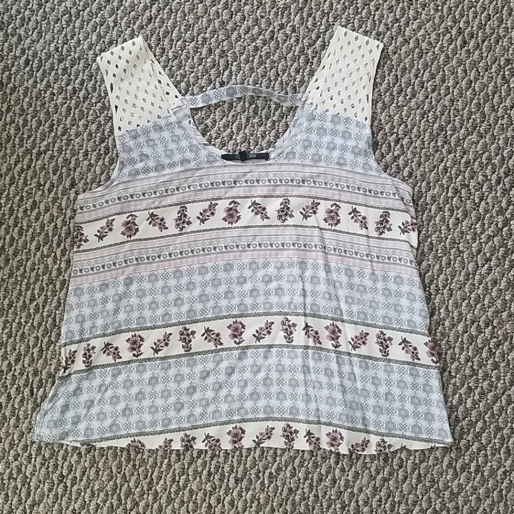 Sleeveless blouse